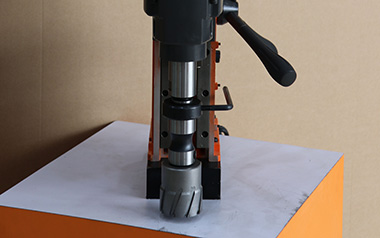 磁力钻不能盲打，如何对超厚钢板作业